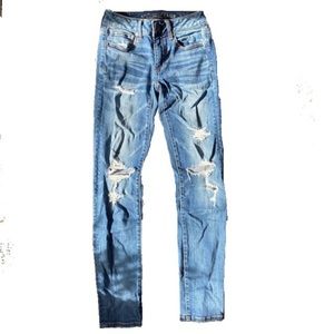 AMERICAN Eagle High Waisted, ripped, Skinny Jeans size 00